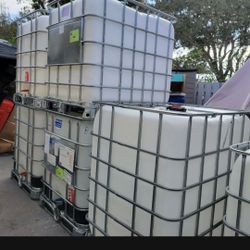 WATER TANKS 275GALLONS/IBC TOTE 