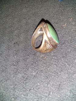 Large men's ring