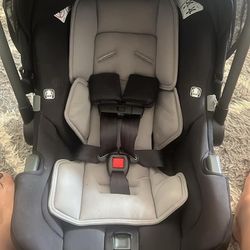 Nina PIPA car seat &base