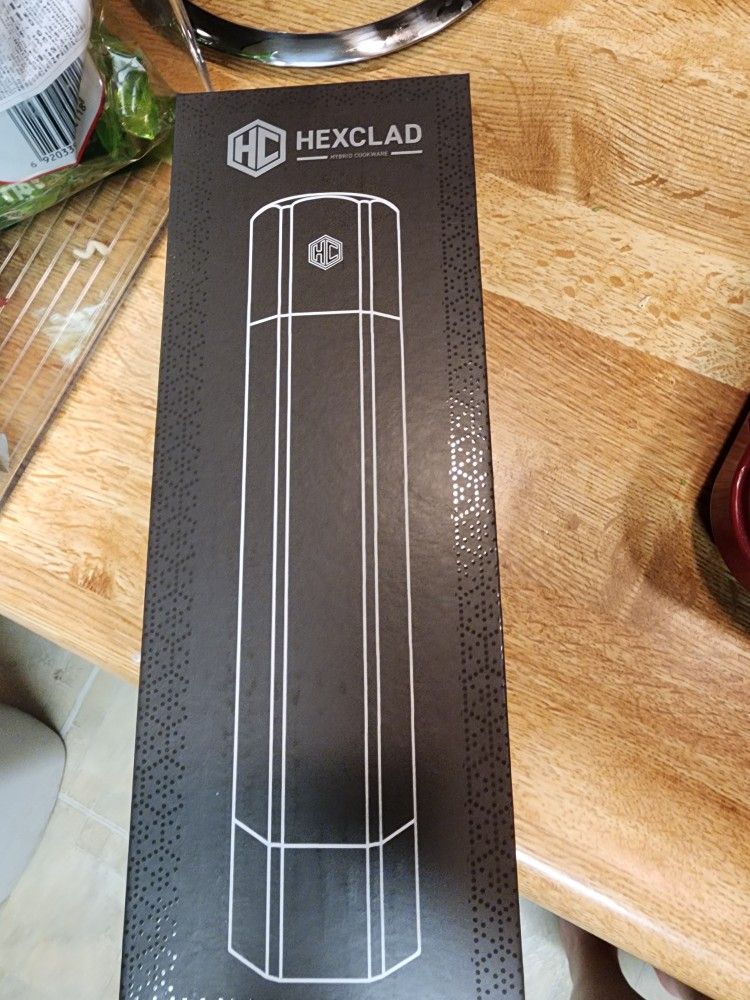 HexClad Salt Grinder