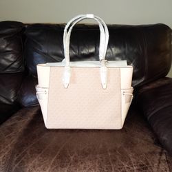 Brand New Michael Kors Large Drawstring Travel Tote - Light Pink 