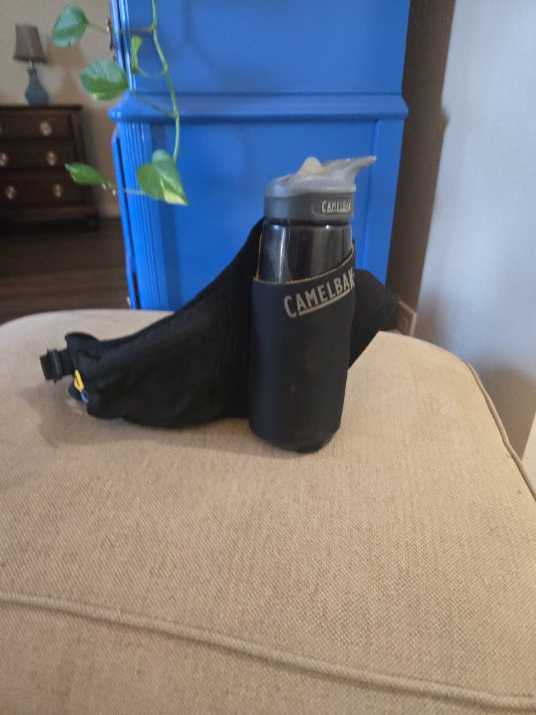 Camelback Trail Running Water Bottle