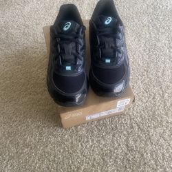 ASICS - Black/ Graphite Grey - GEL-NYC