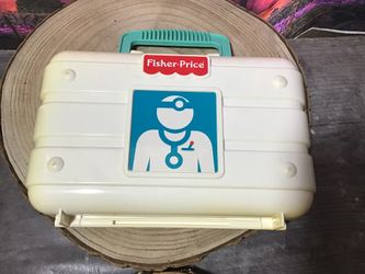 Vintage 1997 Fisher Price Medical Kit Doctors/nurse Medical Case