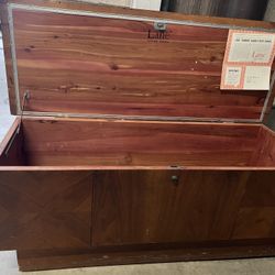 1974 Lane Cedar Chest 