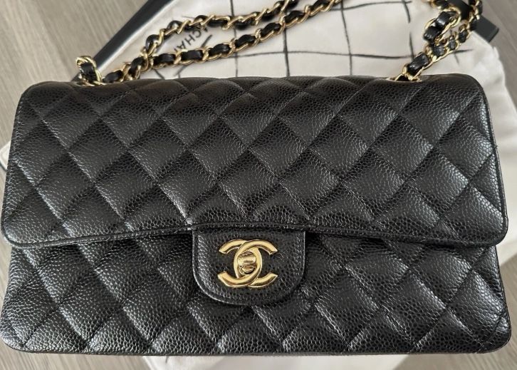 Chanel shoulder bag black