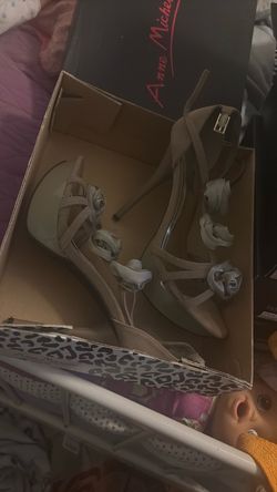 Anne Michelle heels