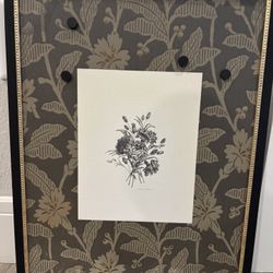 Magnetic Green Floral Wall Decor
