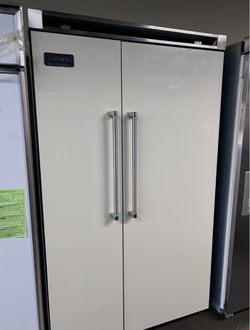 VIKING PROFESSIONAL 48” BUILT-IN REFRIGERATOR – OFF WHITE