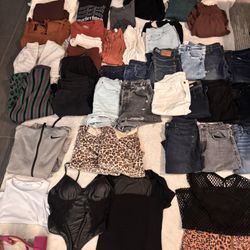 Women’s Clothing Size S/M 