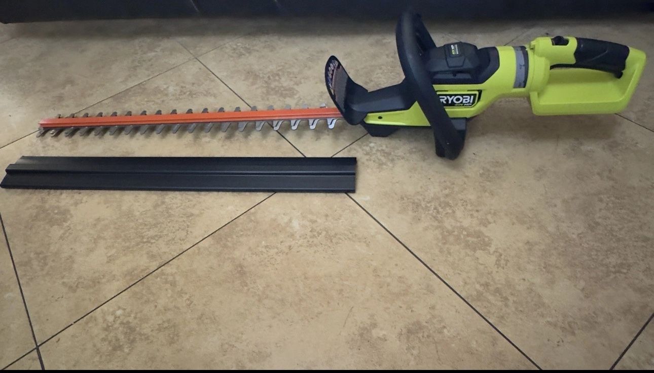 RYOBI(RY40604VNM) 40V Cordless Hedge Trimmer (Tool Only)