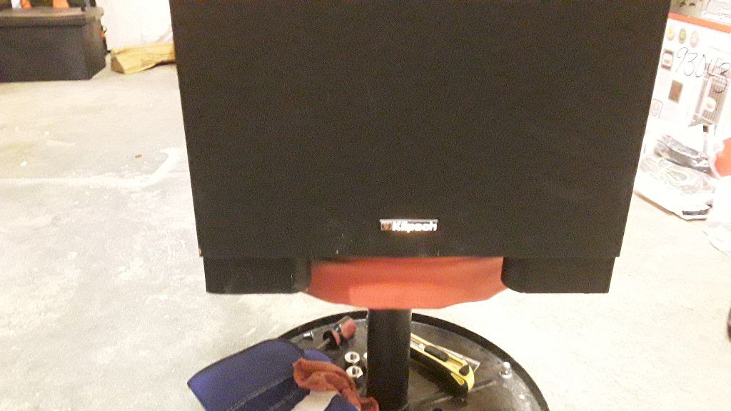 Klipsch 8" Subwoofer.  50 Watt, Sounds Great. Perfect For Apartment Or Office Stereo