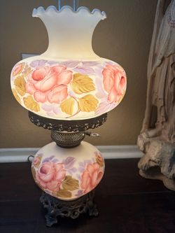 Vintage Gone with the Wind Hurricane Table Lamp