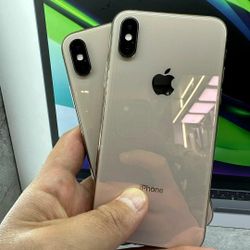 iPhone xs 64GB Unlocked 