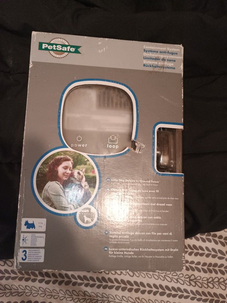 Pet safe Animal Containment System