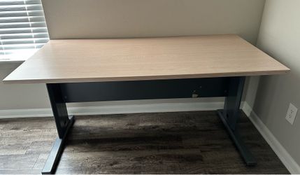 Table / escritorio / mesa