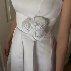  Graduation / Wedding White Pleated Dress With Roses