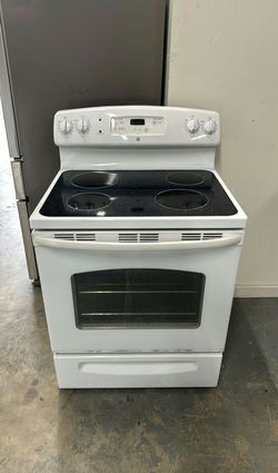 GE Electric Stove White - Glass Top Self Clean