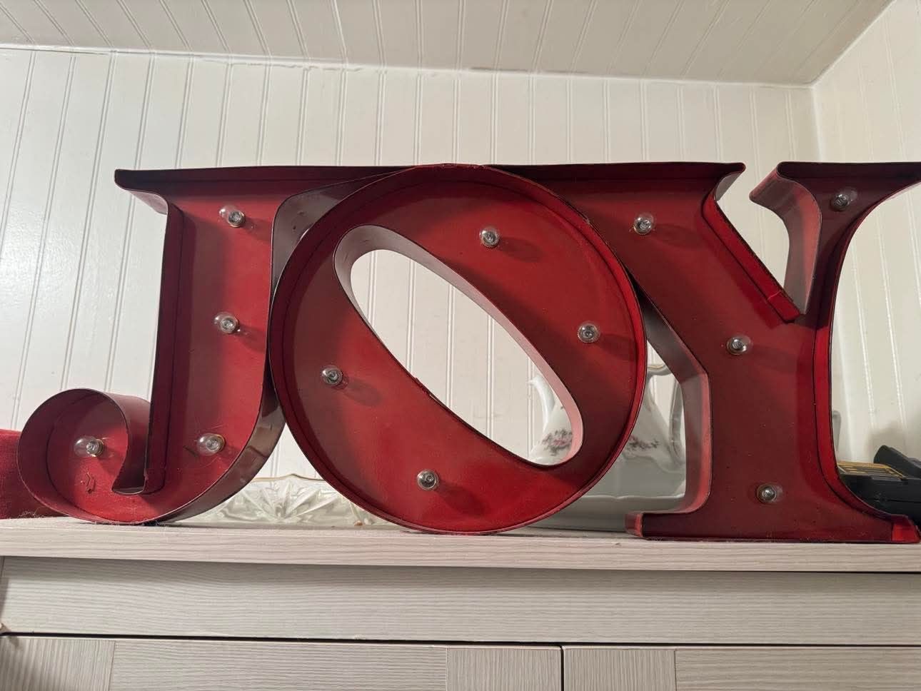 (LED) Joy Statue
