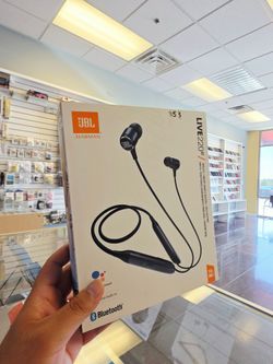 JBL live 220bt