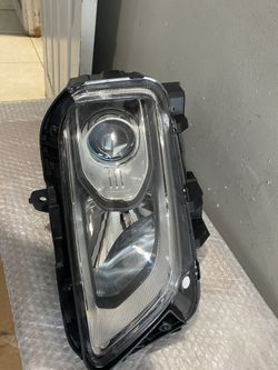 2018-2021 Hyundai Kona Right Headlight 
