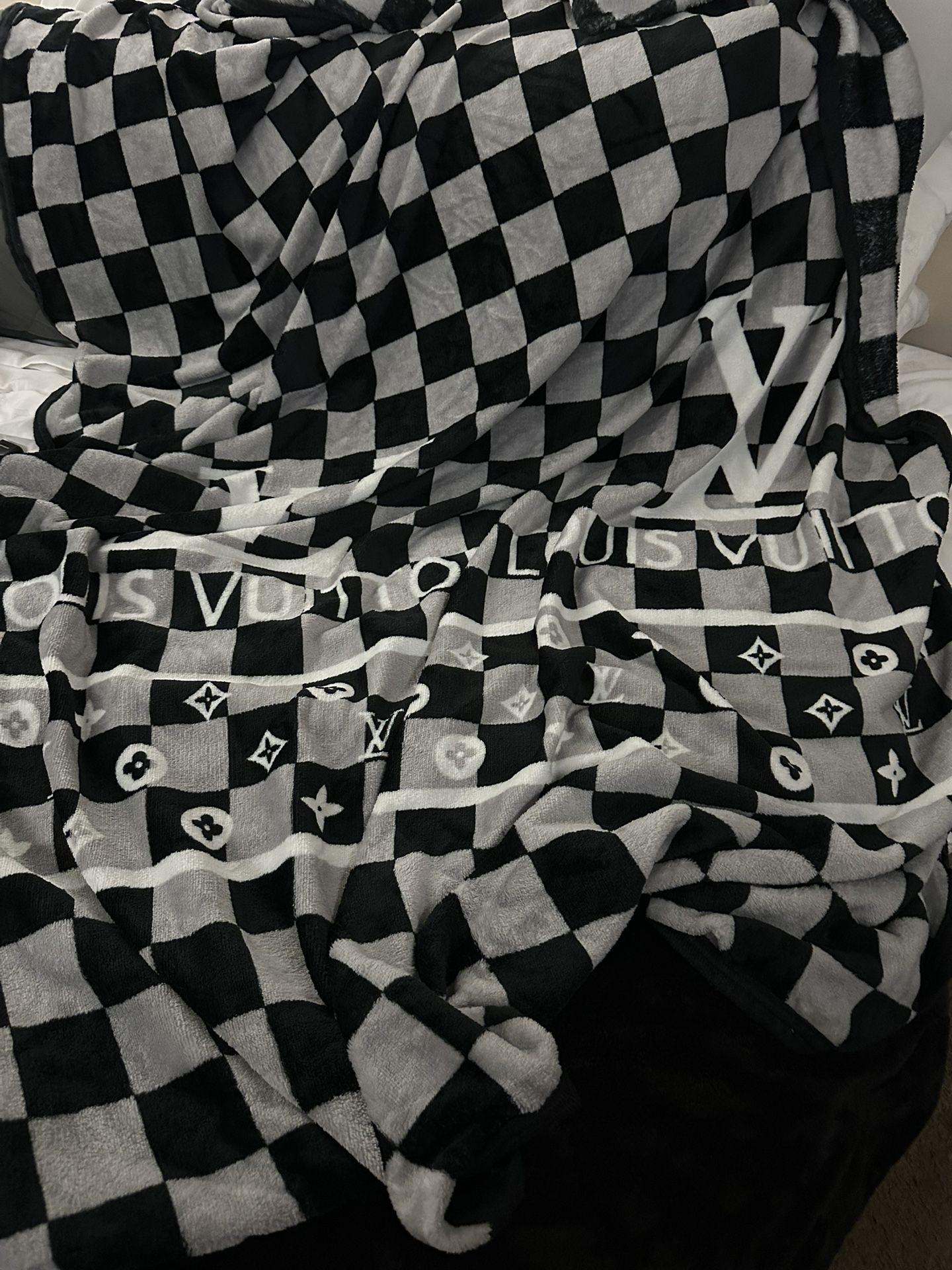 Throw Blankets