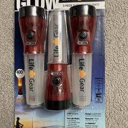 NEW  Pack Of 3 Glow Flashlights