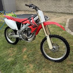 2005 Honda CRF 450r Dirt bike