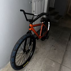 Throne 29r Orange Palm (TRADES)