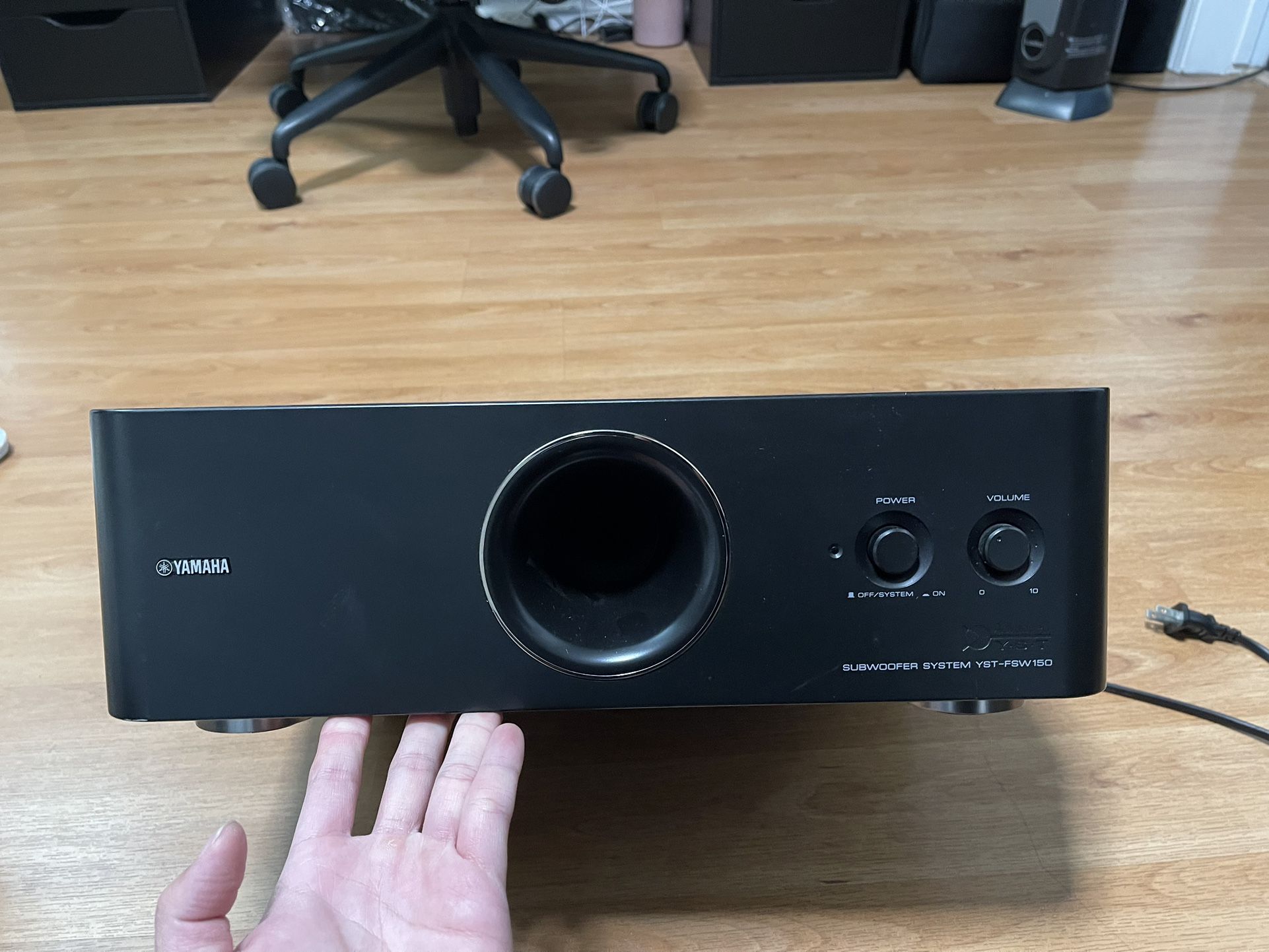 Yamaha YST-FSW150 Powered Subwoofer