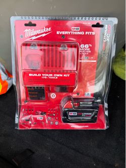 Milwaukee charging set