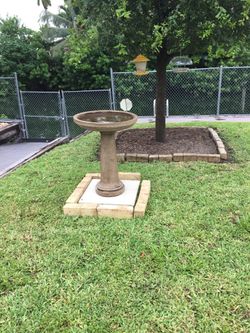 LARGE SOLID CONCRETE CAMPANIA ISADORA BIRDBATH