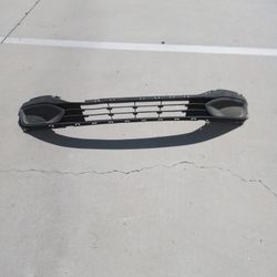 14 Grille Front Lower Kia Rio