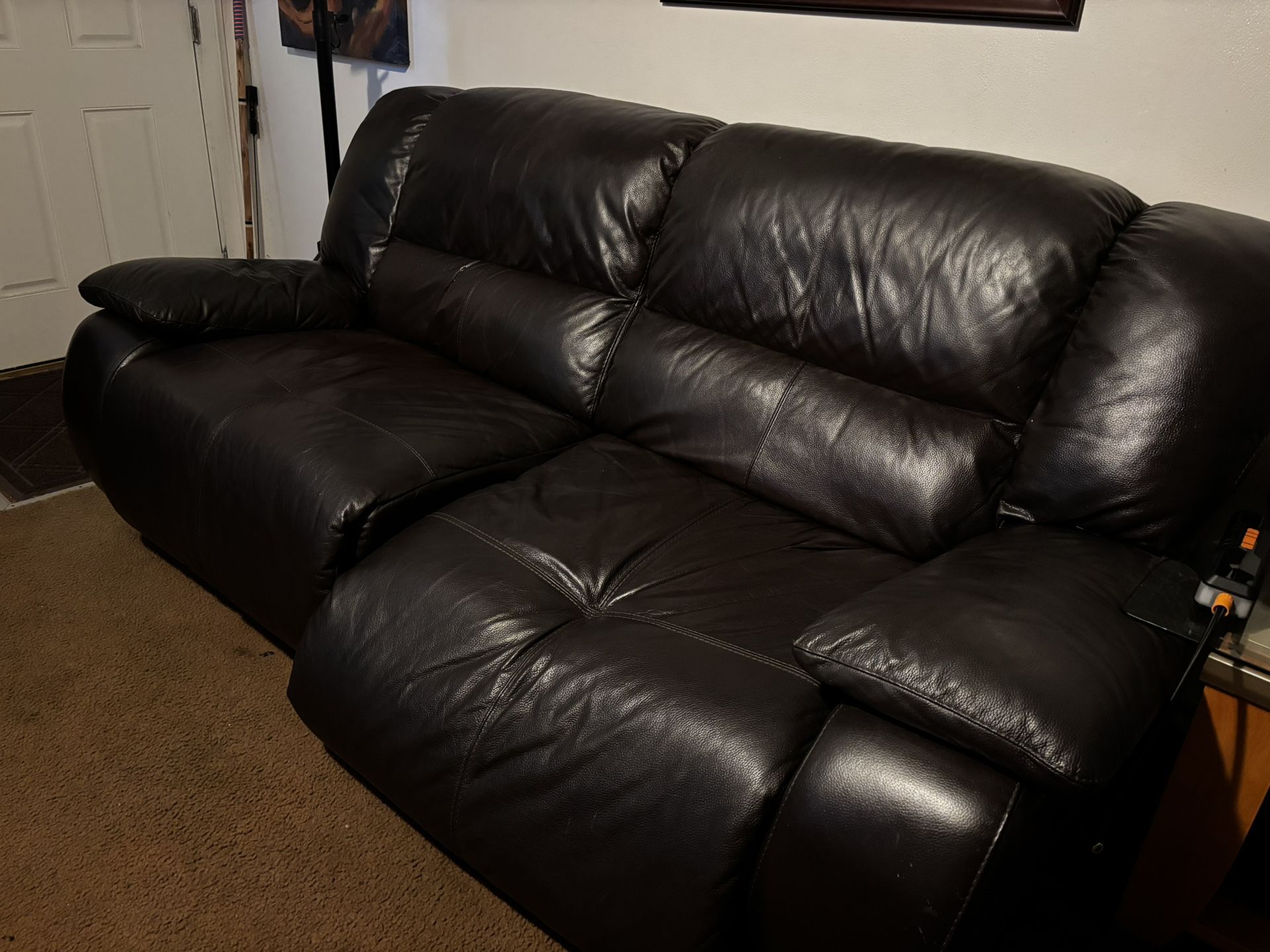 FREE COUCHES