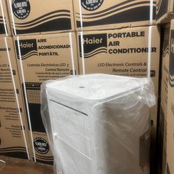 Haier Portable 9000 BTU Air Conditioner / Aire Portable