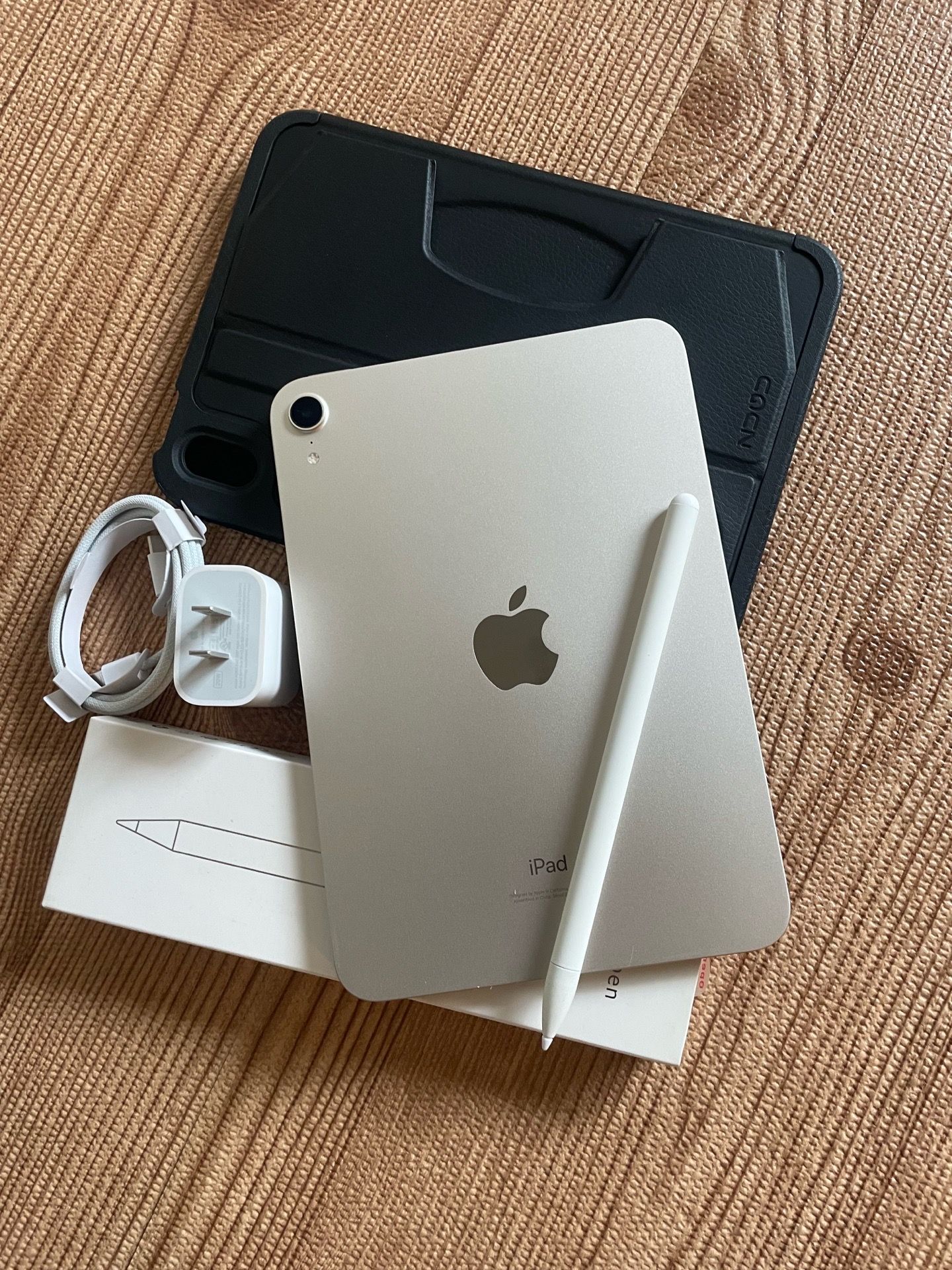 iPad Mini 6th Generation 256GB Starlight Color with Pencil And Accessories