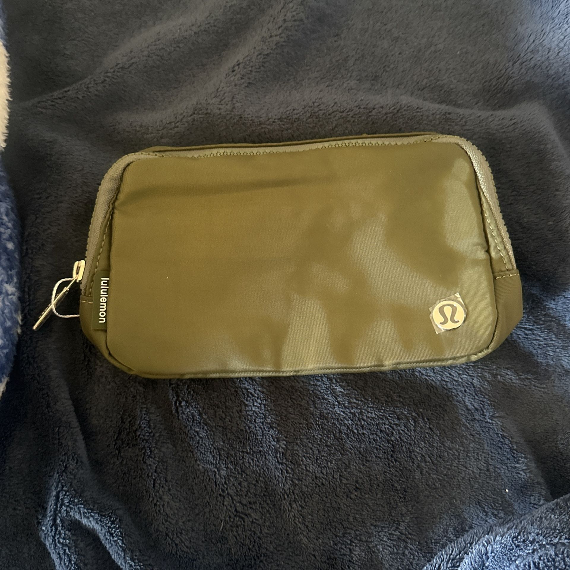 green lulumelon belt bag