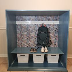backpack / coat cabinet storage station with receraible bench and storage space!