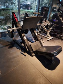 Icarian Leg Press Machine