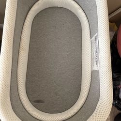 Bliss baby bassinet