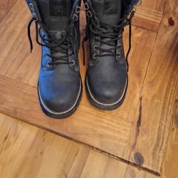 Fila Boots. Size 10