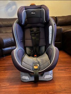 CHICCO CAR SEAT 💺 9 POSITIONS