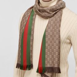 Used! Large Men’s / Woman’s Gucci Wool/ Silk GG Jacquard Scarf! 100% Authentic! Regular Price 500$ Made In Italy! Shipping Available! 