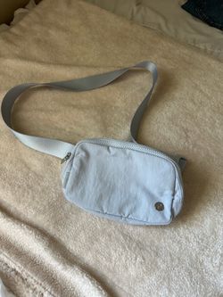 Lululemon belt bag
