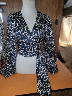 Forever 21 XS Wrap Blouse Bell Sleeve