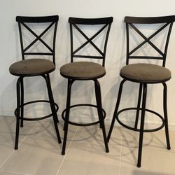 Kitchen / Counter / Bar Stools / Chairs