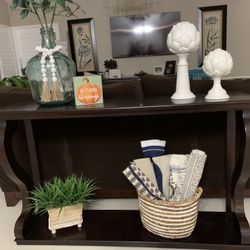 Console table