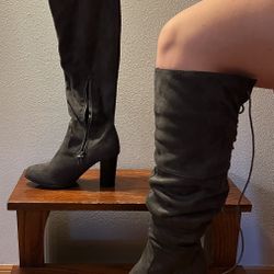 Size 9 2 Pairs Of Thigh High Boots Color Green And Color Gray 
