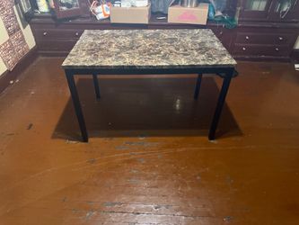 Dining room table