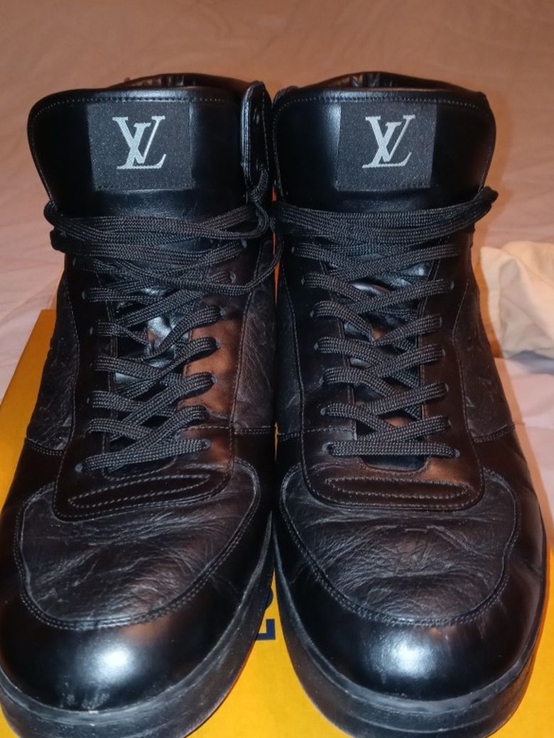 Louis Vuitton Rivoli Sneaker BLACK. Size 12.0